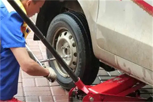 阿鲁科尔沁旗附近拖车24小时服务热线电话