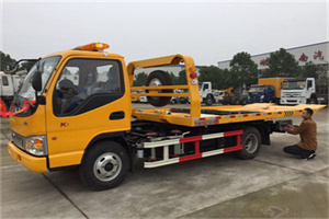 阿鲁科尔沁旗哪里有拖车服务