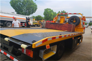 阿鲁科尔沁旗附近拖车电话号码服务